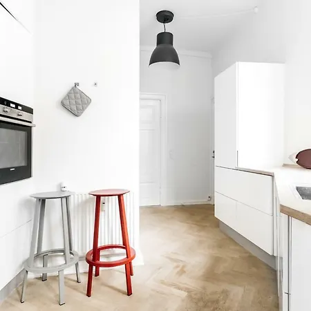 140 M2 With 3 Bedrooms&view To Parliament Appartement *