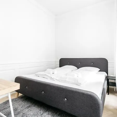 140 M2 With 3 Bedrooms&view To Parliament Appartement