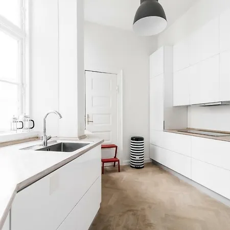 140 M2 With 3 Bedrooms&view To Parliament Appartement *